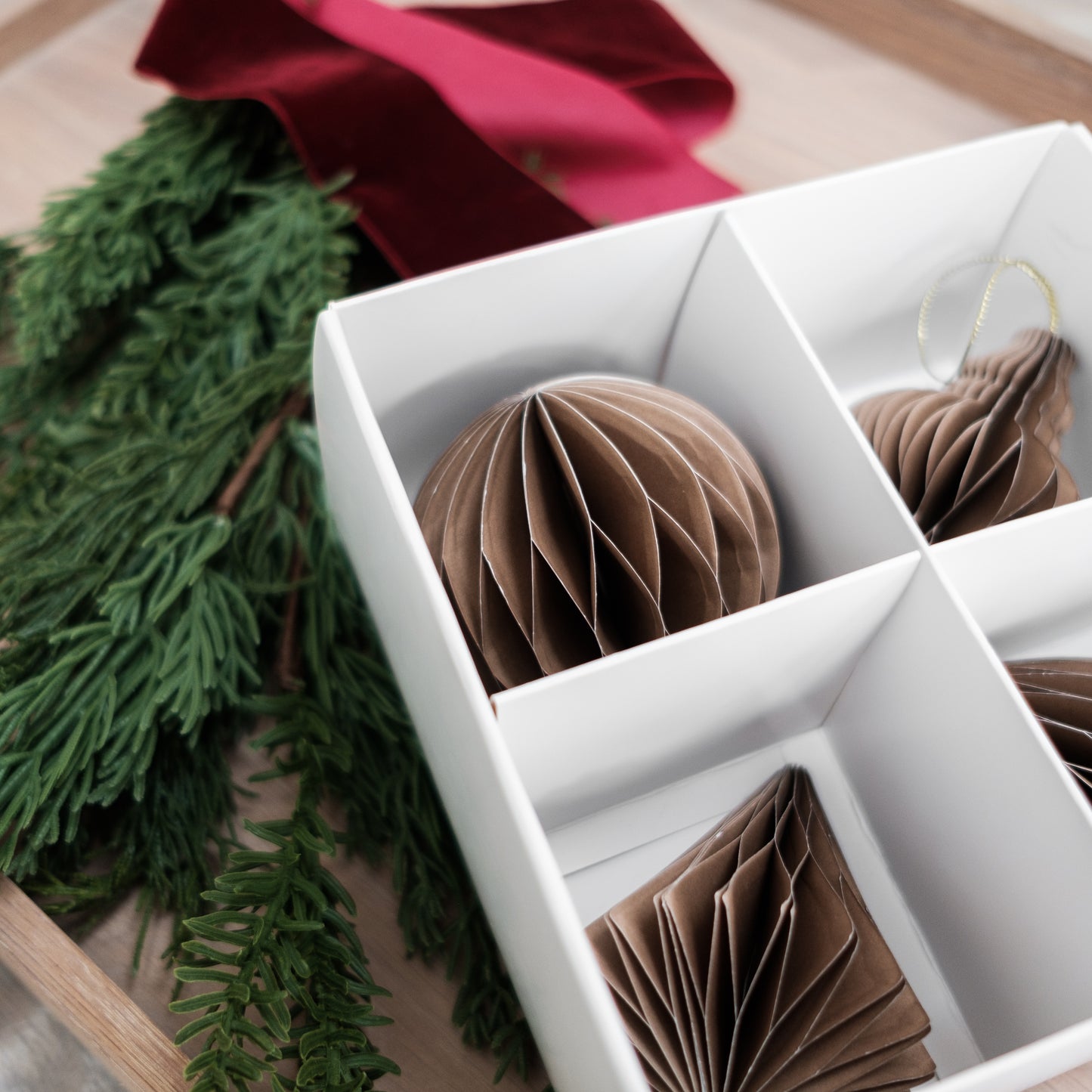 Box of 4 Caramel Paper Hanging Decorations