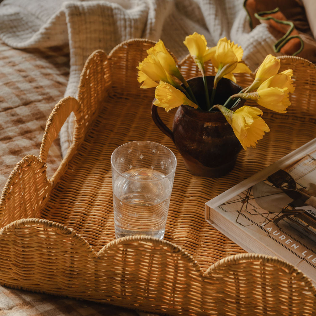 Large Scalloped Wicker Tray