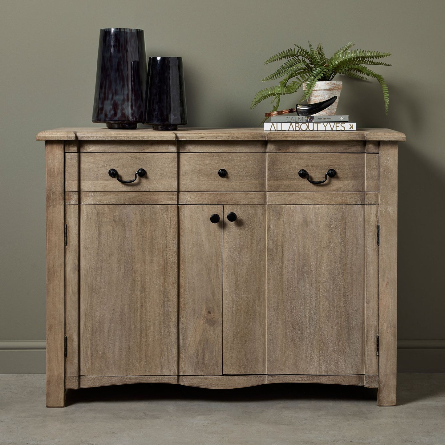 Evesham  1 Drawer 2 Door Sideboard