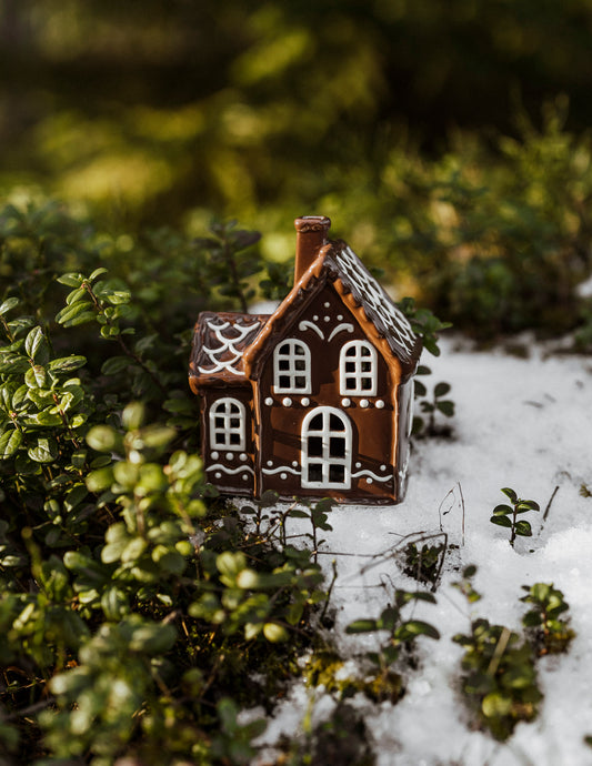 No. 2 Gingerbread Street - Ceramic House Now Half Price