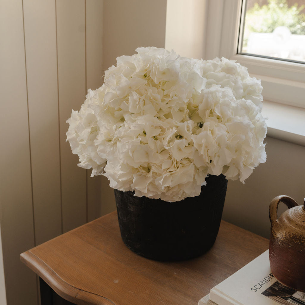 The Alder Charcoal Vase